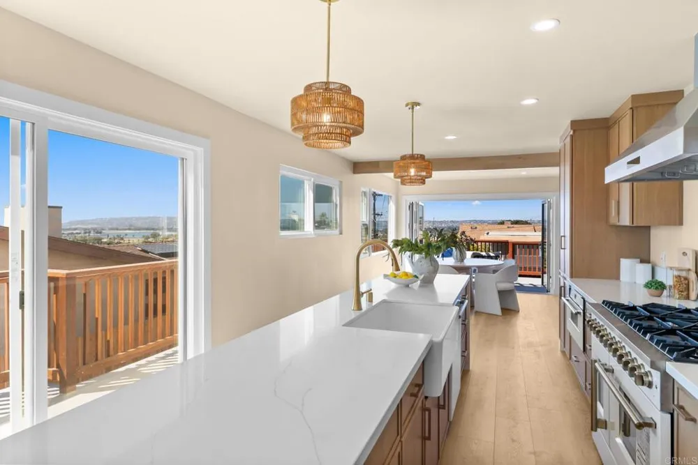 4474 Cape May Avenue San Diego, CA 92107