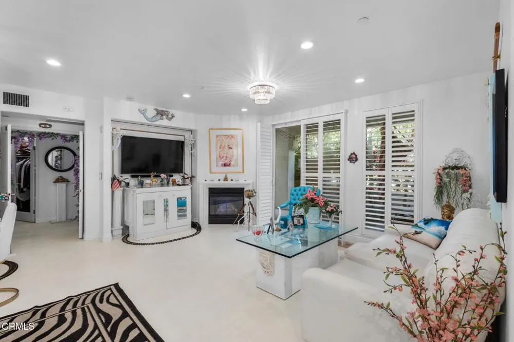 4336 Tradewinds Drive Oxnard, CA 93035