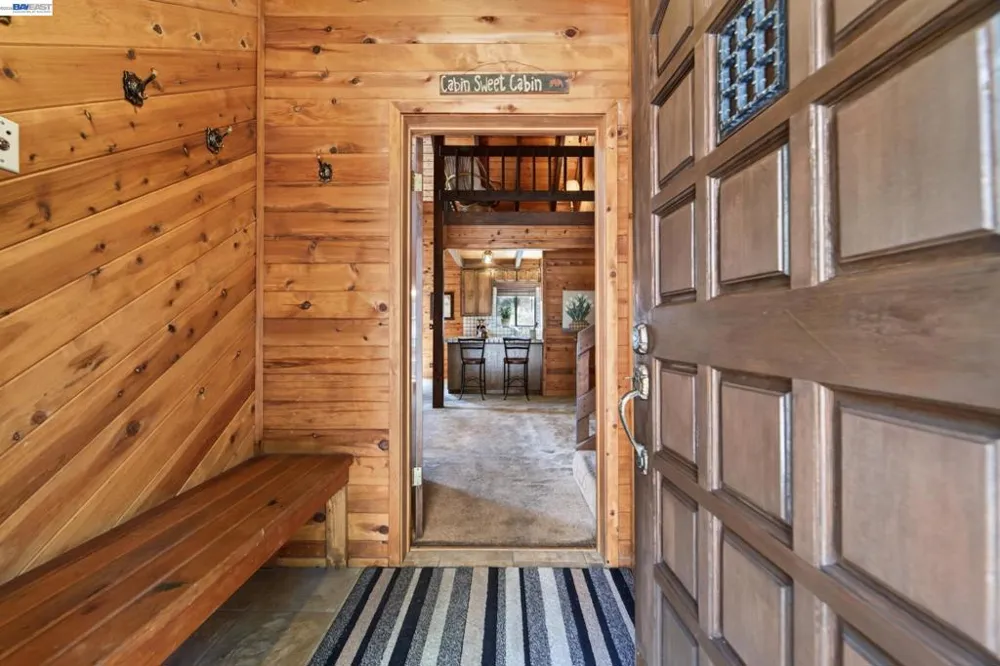 12057 Bennett Flat Rd Truckee, CA 96161