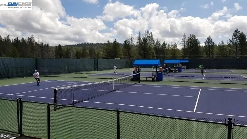 12057 Bennett Flat Rd Truckee, CA 96161