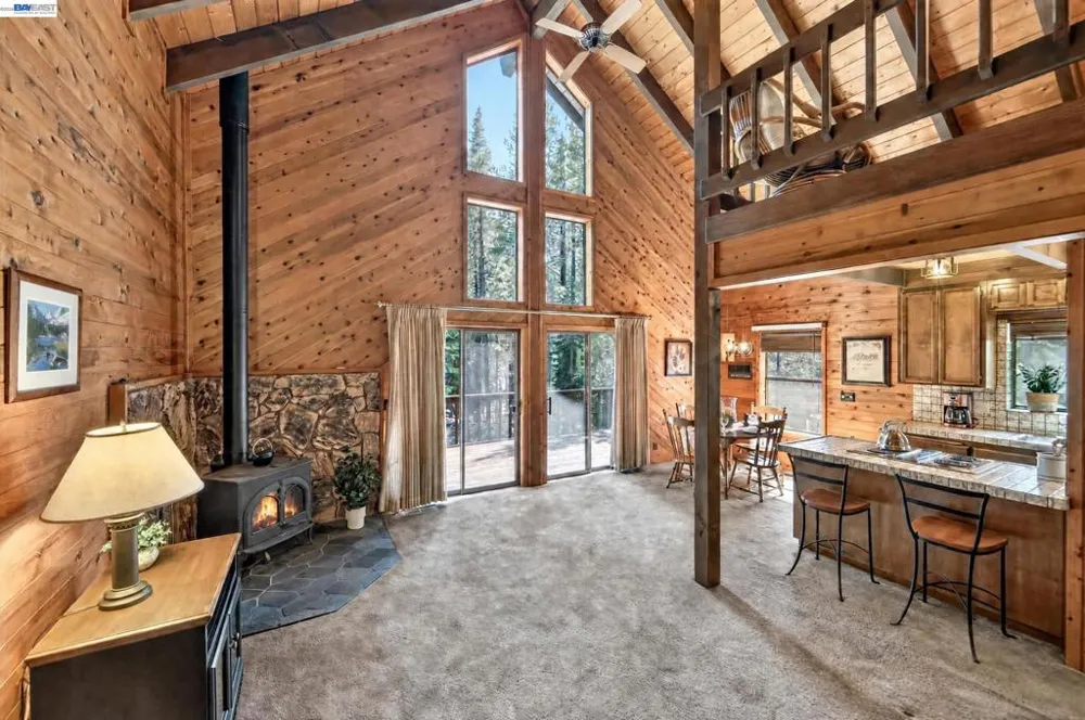 12057 Bennett Flat Rd Truckee, CA 96161
