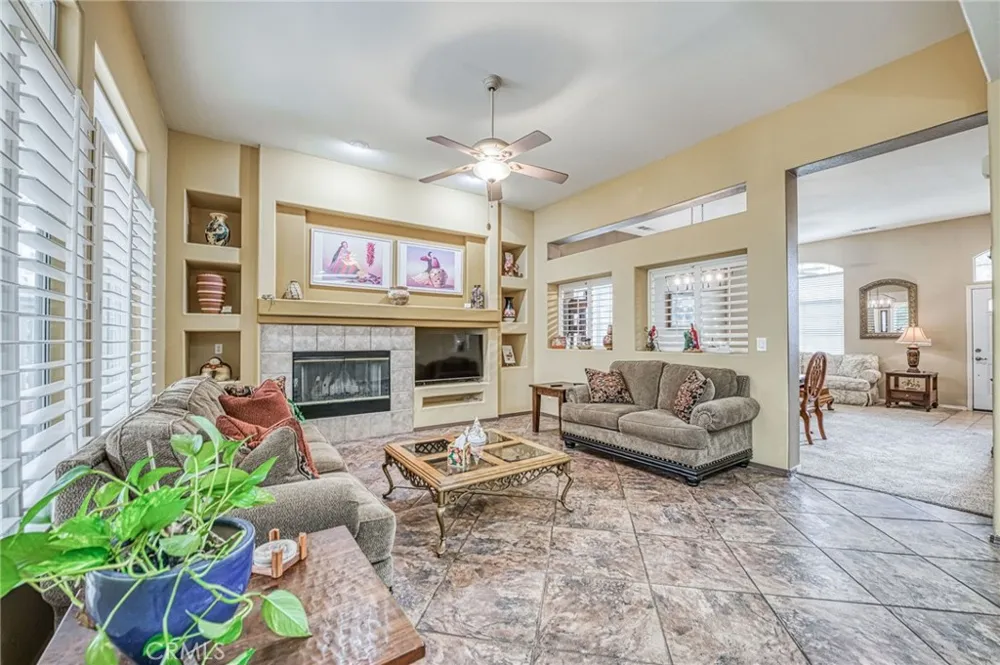 10588 E Fieldstone Avenue Clovis, CA 93619