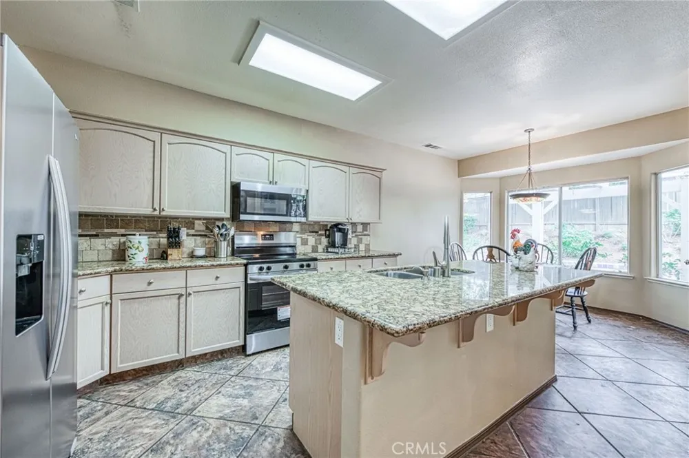 10588 E Fieldstone Avenue Clovis, CA 93619