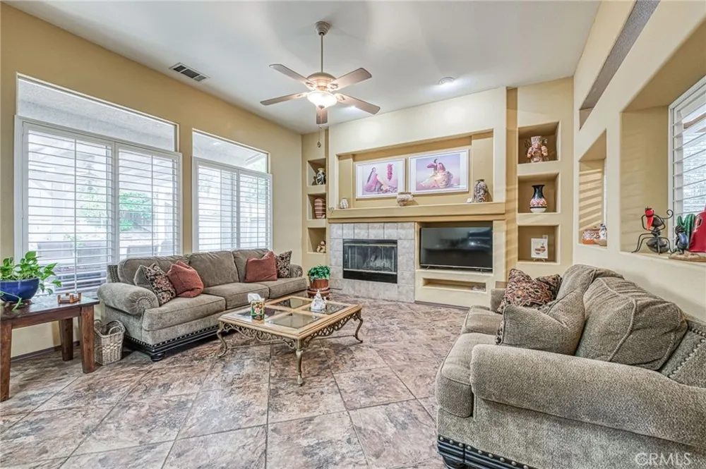 10588 E Fieldstone Avenue Clovis, CA 93619