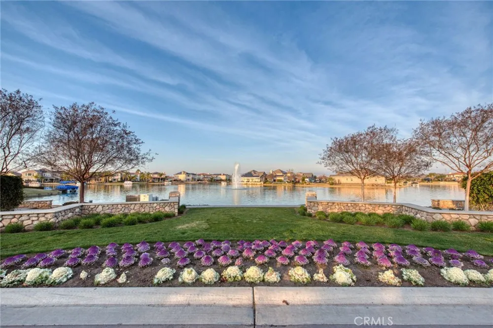 10588 E Fieldstone Avenue Clovis, CA 93619