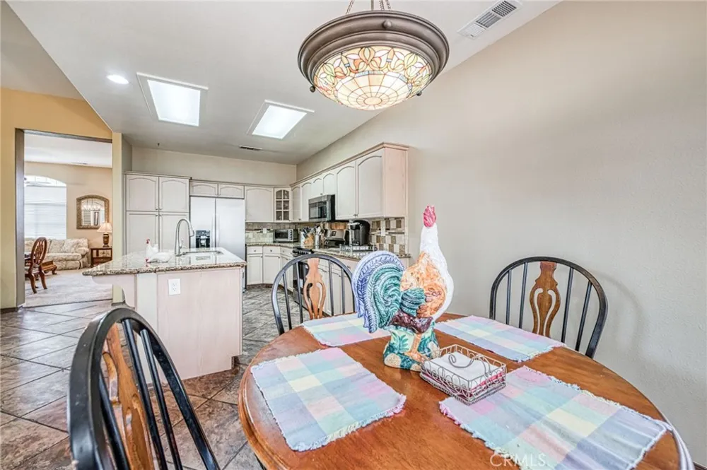 10588 E Fieldstone Avenue Clovis, CA 93619