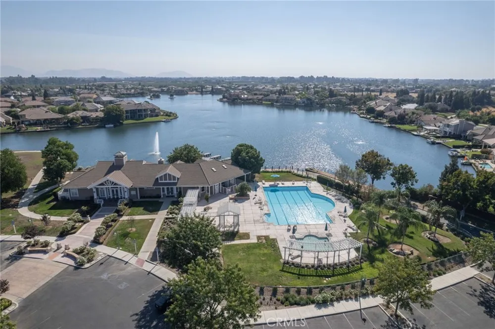 10588 E Fieldstone Avenue Clovis, CA 93619