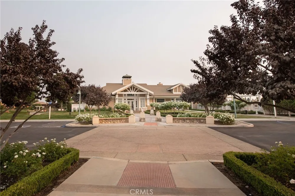 10588 E Fieldstone Avenue Clovis, CA 93619