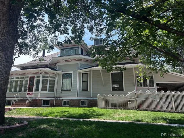 1102 3rd Avenue Longmont, CO 80501