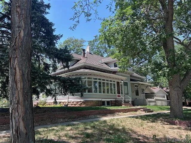 1102 3rd Avenue Longmont, CO 80501