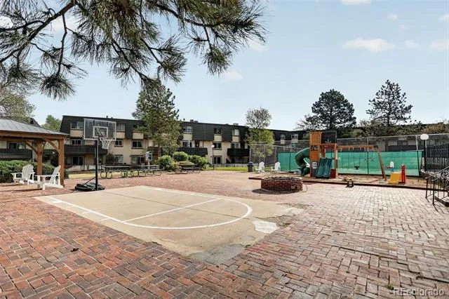 6870 S Broadway Centennial, CO 80122