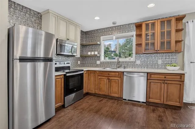 6870 S Broadway Centennial, CO 80122