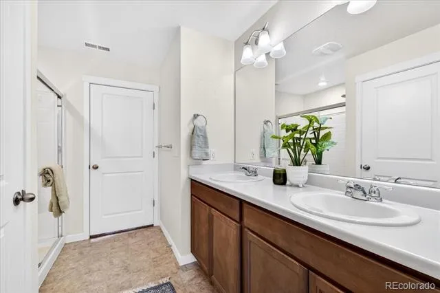 172 Fox Street Bennett, CO 80102