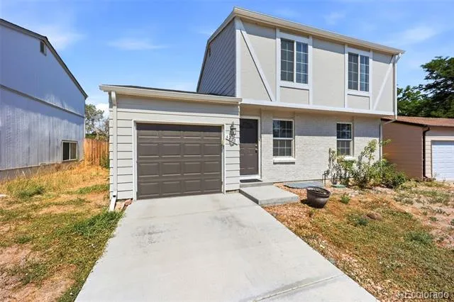 4221 S Quintero Way Aurora, CO 80013
