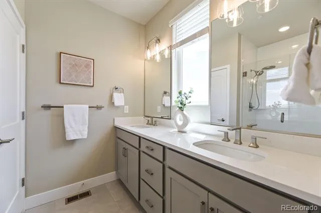 15577 W Washburn Drive Lakewood, CO 80228