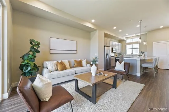 15577 W Washburn Drive Lakewood, CO 80228