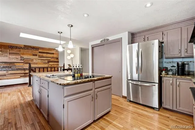 6323 Pike Circle Larkspur, CO 80118