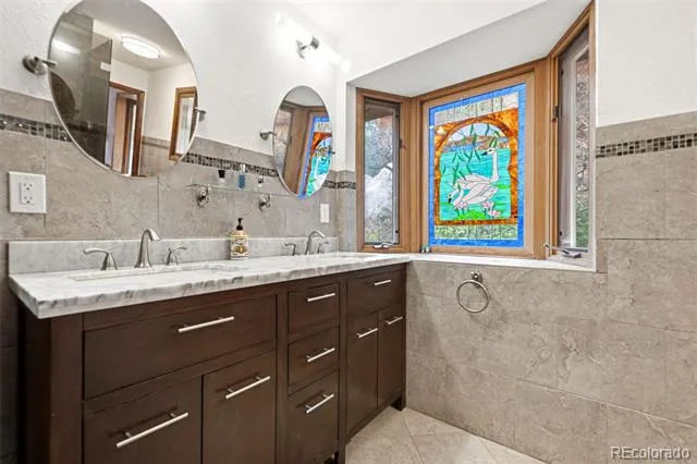 6323 Pike Circle Larkspur, CO 80118