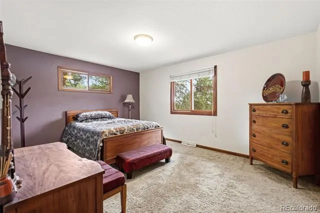 6323 Pike Circle Larkspur, CO 80118