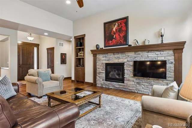 1240 Hoosier Drive Larkspur, CO 80118