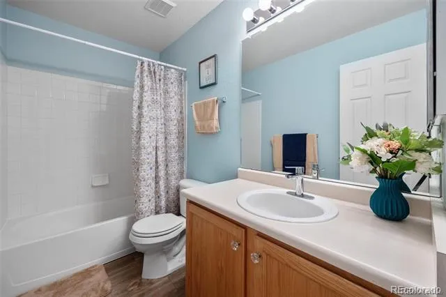 1381 S Cathay Court #106 Aurora, CO 80017