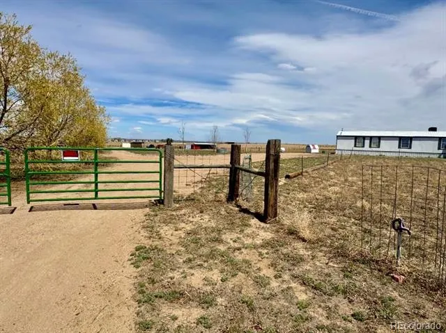 17701 County Road 38 Platteville, CO 80651