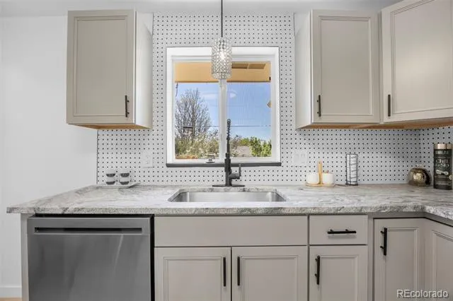 10018 W 60th Avenue Arvada, CO 80004