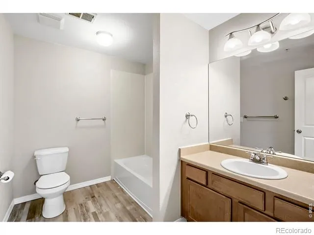 804 Summer Hawk Drive #5207 Longmont, CO 80504