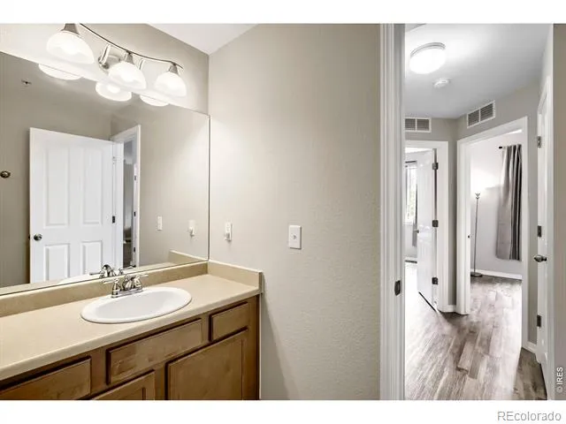 804 Summer Hawk Drive #5207 Longmont, CO 80504