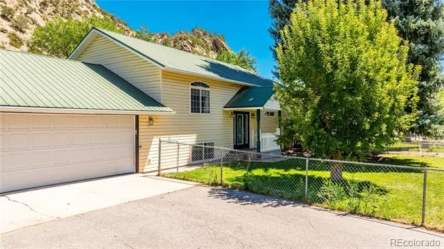 230 7th Street New Castle, CO 81647