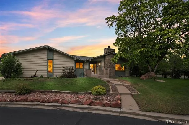 8 Walter Way Broomfield, CO 80020