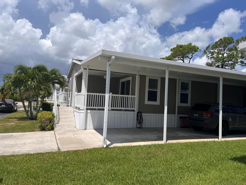 4441 S BEVERLEE COURT E #180 Boynton Beach, FL 33436