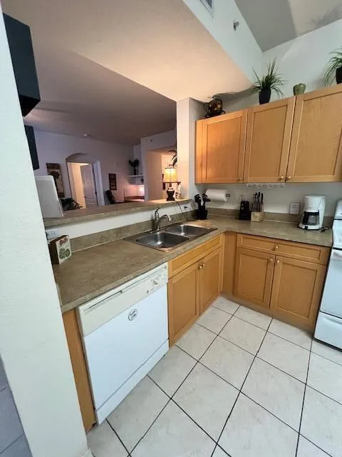 11015 Legacy Lane #101 Palm Beach Gardens, FL 33410