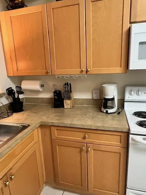11015 Legacy Lane #101 Palm Beach Gardens, FL 33410