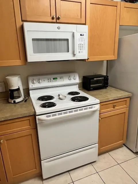 11015 Legacy Lane #101 Palm Beach Gardens, FL 33410