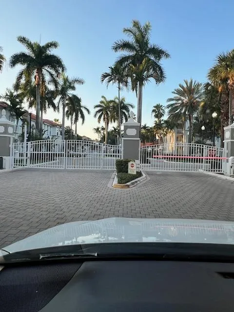 11015 Legacy Lane #101 Palm Beach Gardens, FL 33410