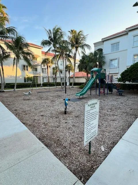 11015 Legacy Lane #101 Palm Beach Gardens, FL 33410