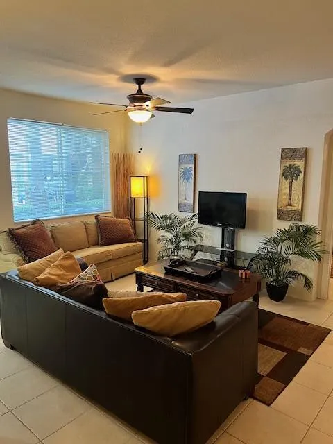 11015 Legacy Lane #101 Palm Beach Gardens, FL 33410