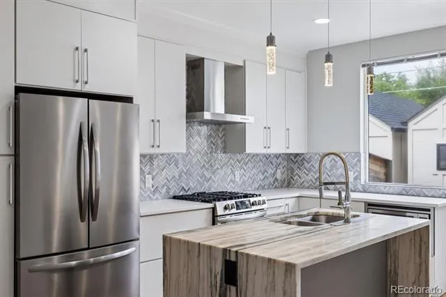 2259 S High Street Denver, CO 80210