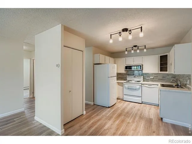 680 S Alton Way #1B Denver, CO 80247