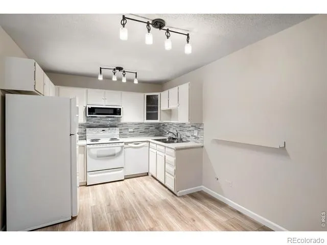 680 S Alton Way #1B Denver, CO 80247