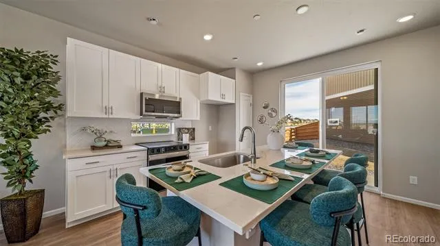 10031 Revere Court Commerce City, CO 80022