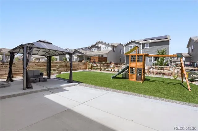 5581 Tamarack Avenue Longmont, CO 80504