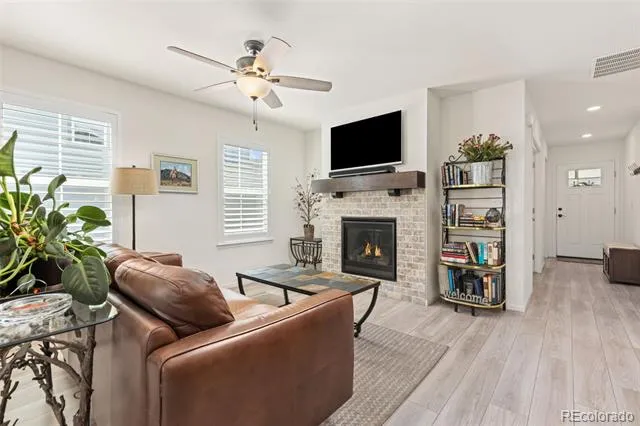 4633 Bend Way Longmont, CO 80504