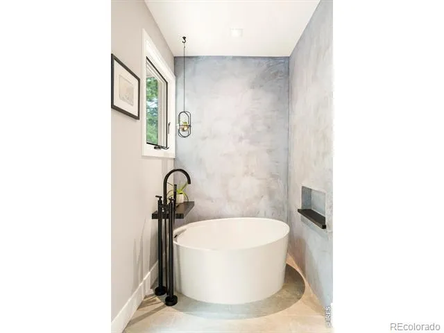 316 Pine Tree Lane Boulder, CO 80304
