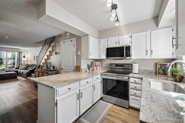 8964 W Dartmouth Place Denver, CO 80227