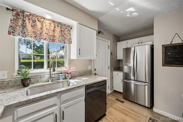 8964 W Dartmouth Place Denver, CO 80227