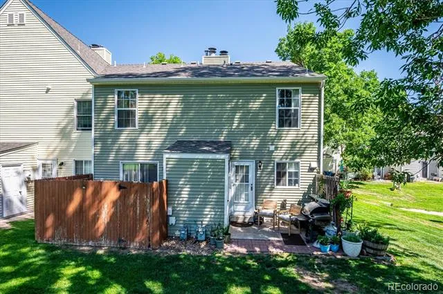 8964 W Dartmouth Place Denver, CO 80227