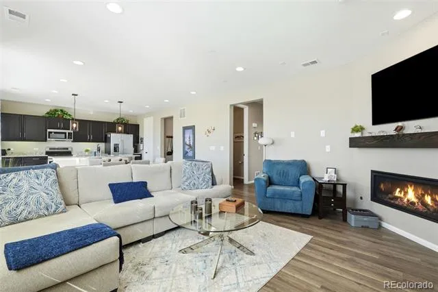 359 Vista Cliff Circle Castle Rock, CO 80104