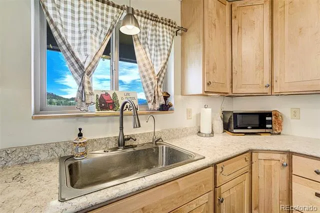 4510 County Road 71 Guffey, CO 80820